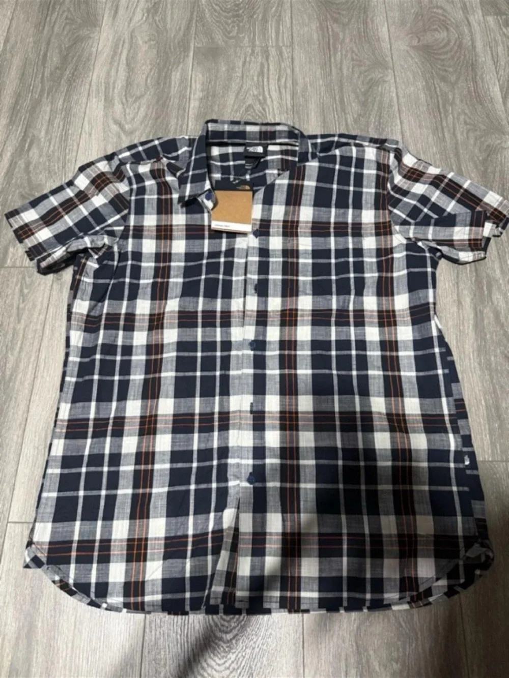 New Northface Men's Navy and White Plaid Short-Sleeve Button-Up Shirt